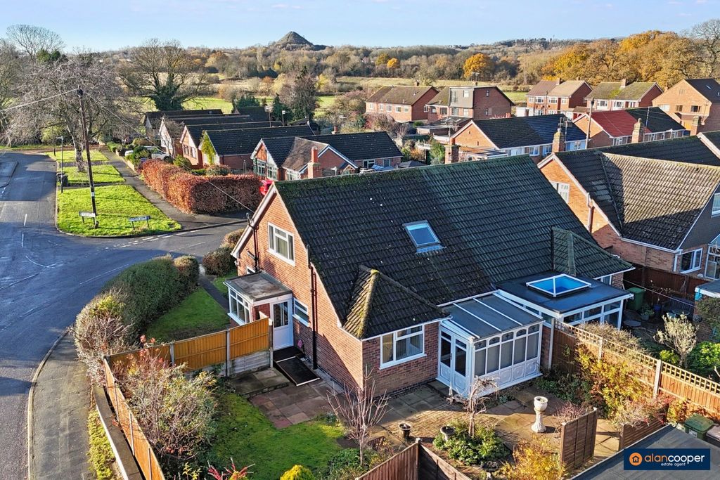 Property photo 2 of 31 4714372