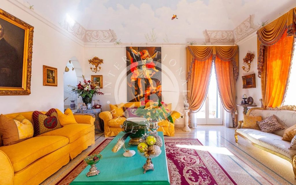 Property photo 3 of 32