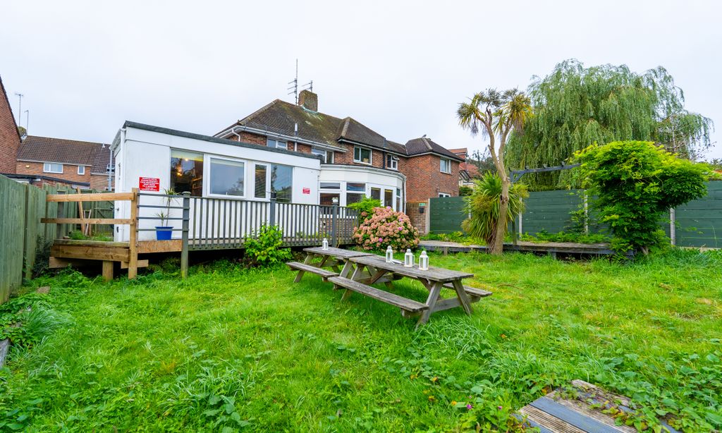 Property photo 2 of 32 Photo 31