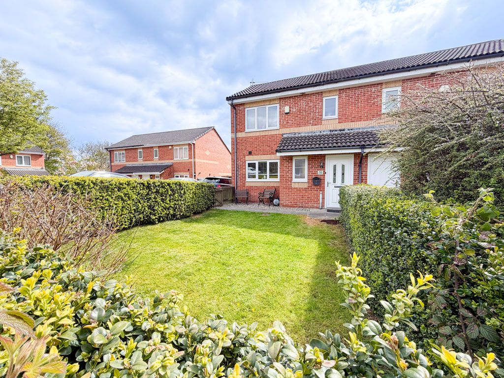 Property photo 1 of 19 External