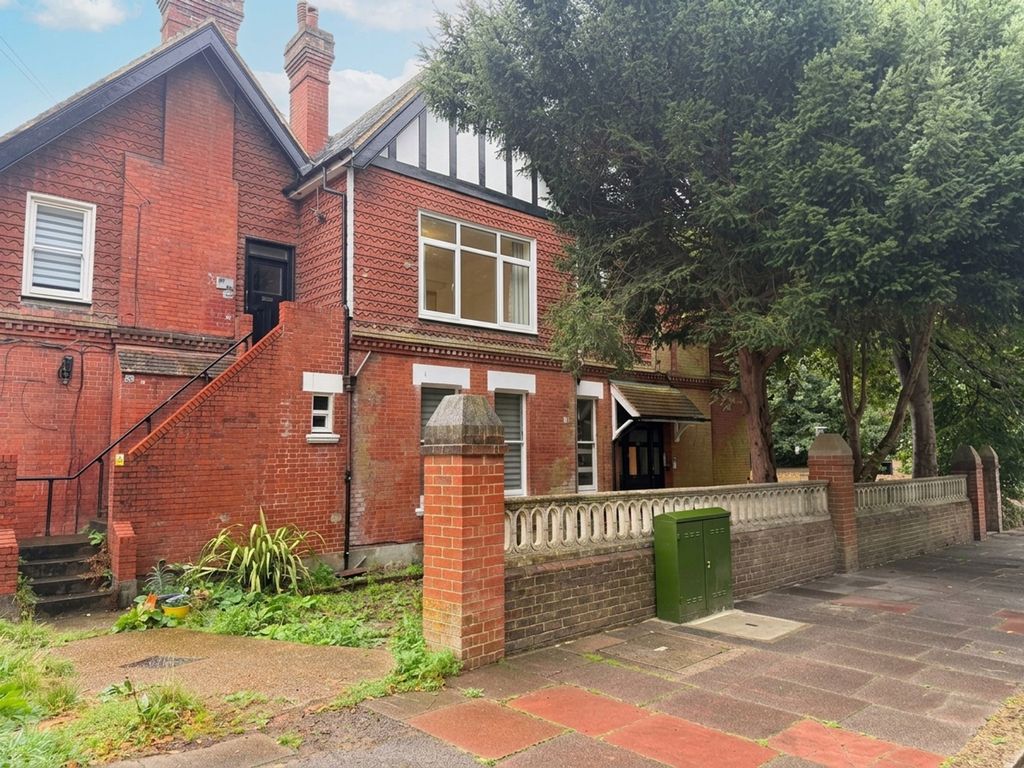 Property photo 1 of 4