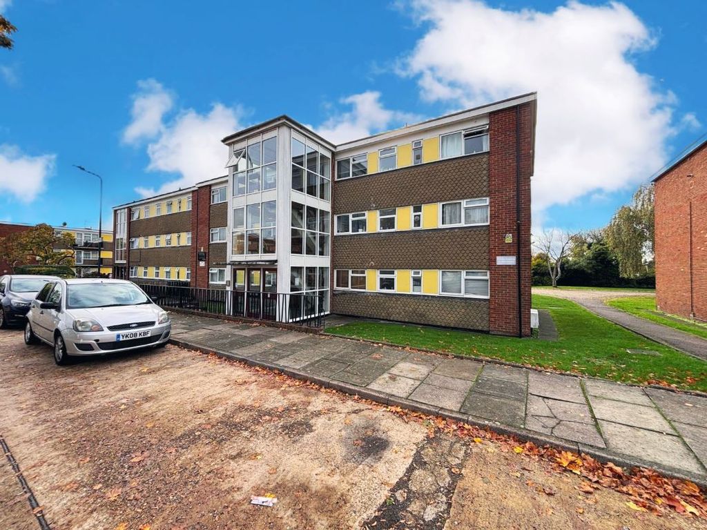 Property photo 2 of 9