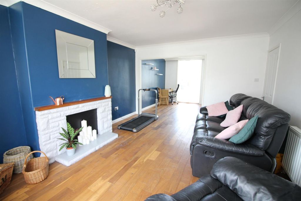Property photo 2 of 12 Living Room