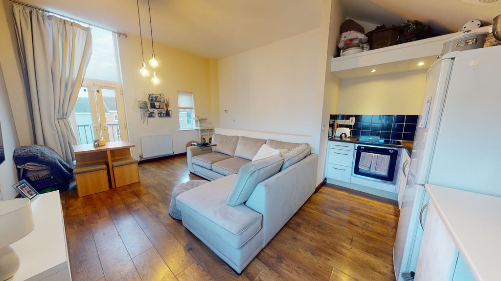 Property photo 1 of 8