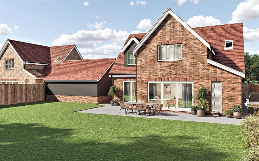 Property photo 1 of 9 001_Lowres_Regenta_Howardsmews_Gardenplot2_V3.Jpg