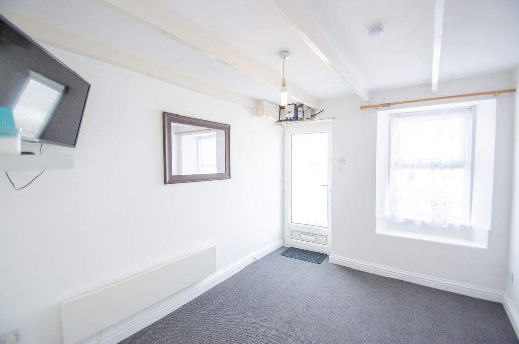 Property photo 2 of 12 4 St Leonards Tps Bodmin 01208 74182-01