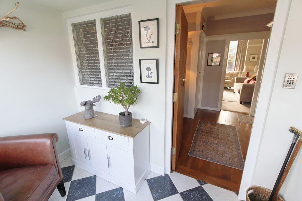 Property photo 2 of 24 Img_4372_Dxo