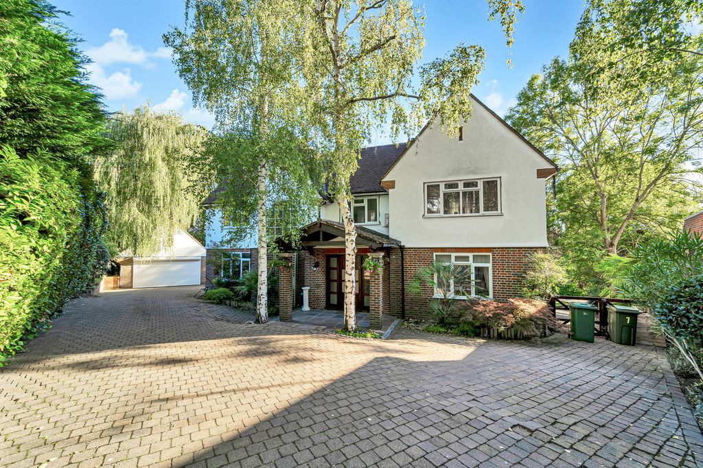 Property photo 2 of 29