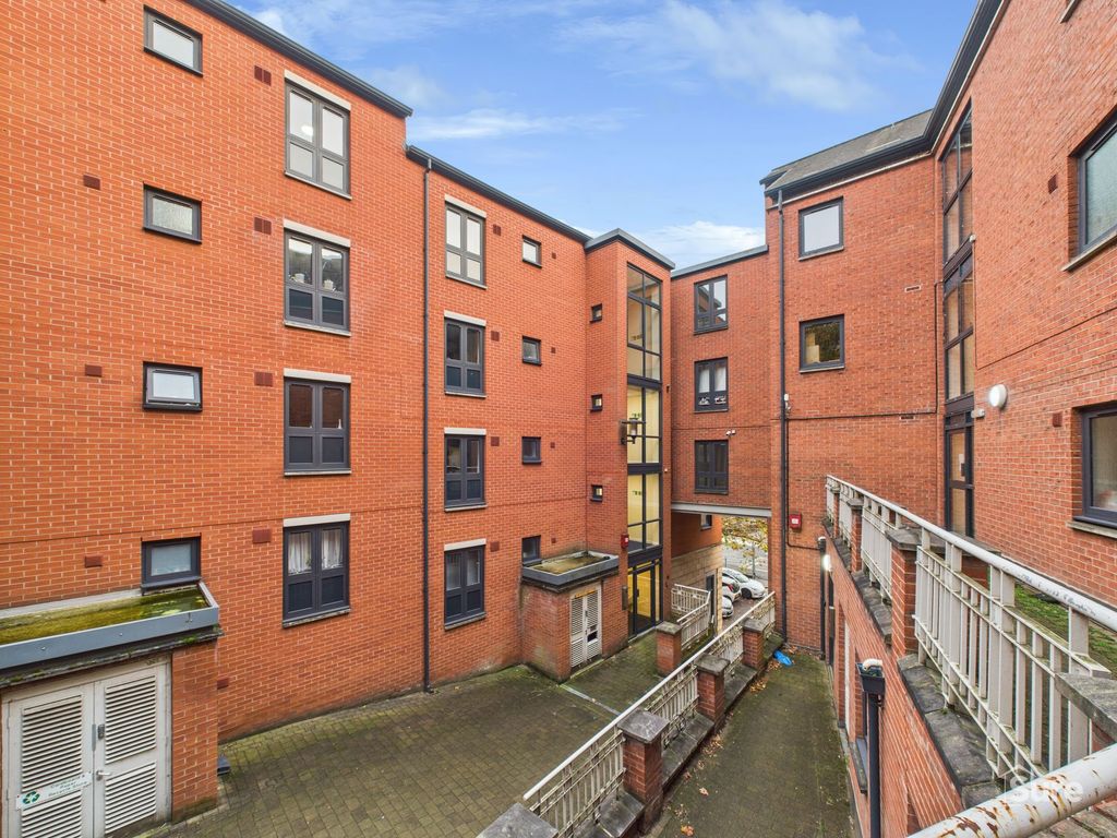 Property photo 1 of 6