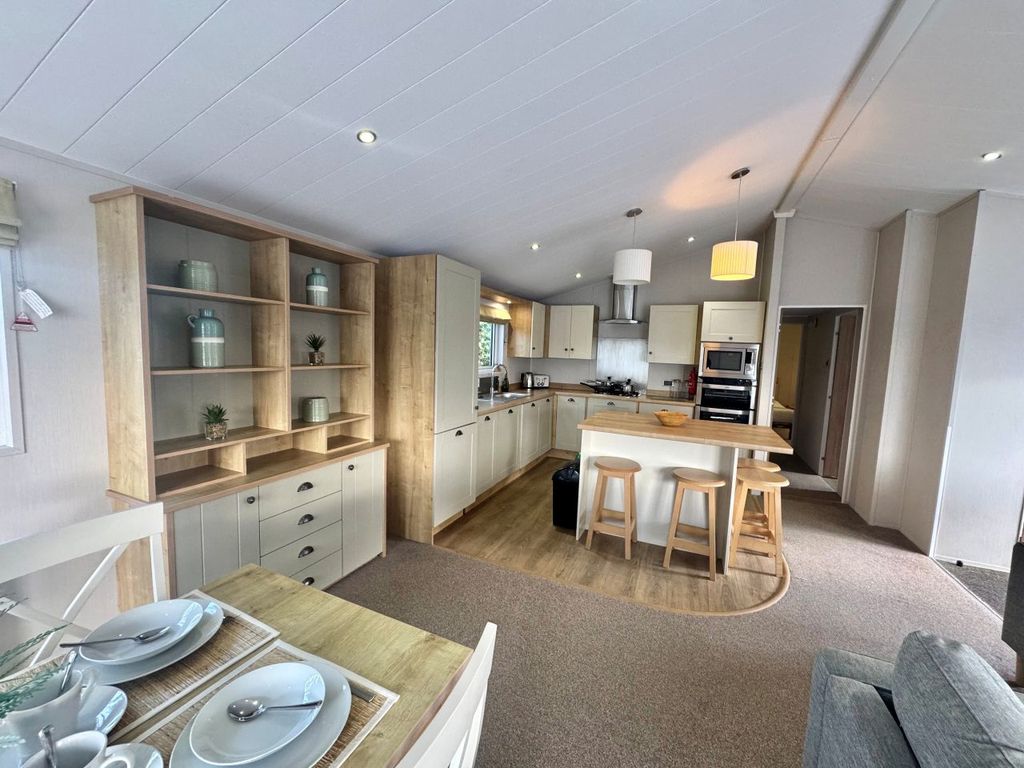 Property photo 3 of 16 Willerby Everleigh At Stowford Farm Meadows