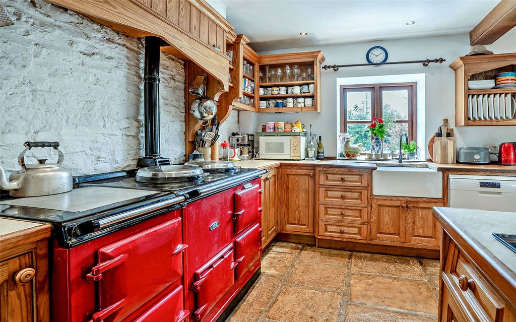 Additional image 6 of 7 bed detached house for saleDyffryn, Cardiff, Vale Of Glamorgan CF5