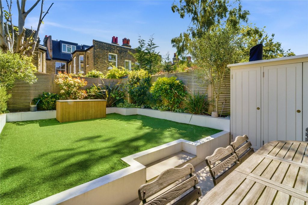 Property photo 2 of 15 Picture No. 87