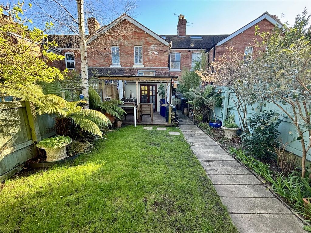 Property photo 1 of 18 Garden 2.Jpeg