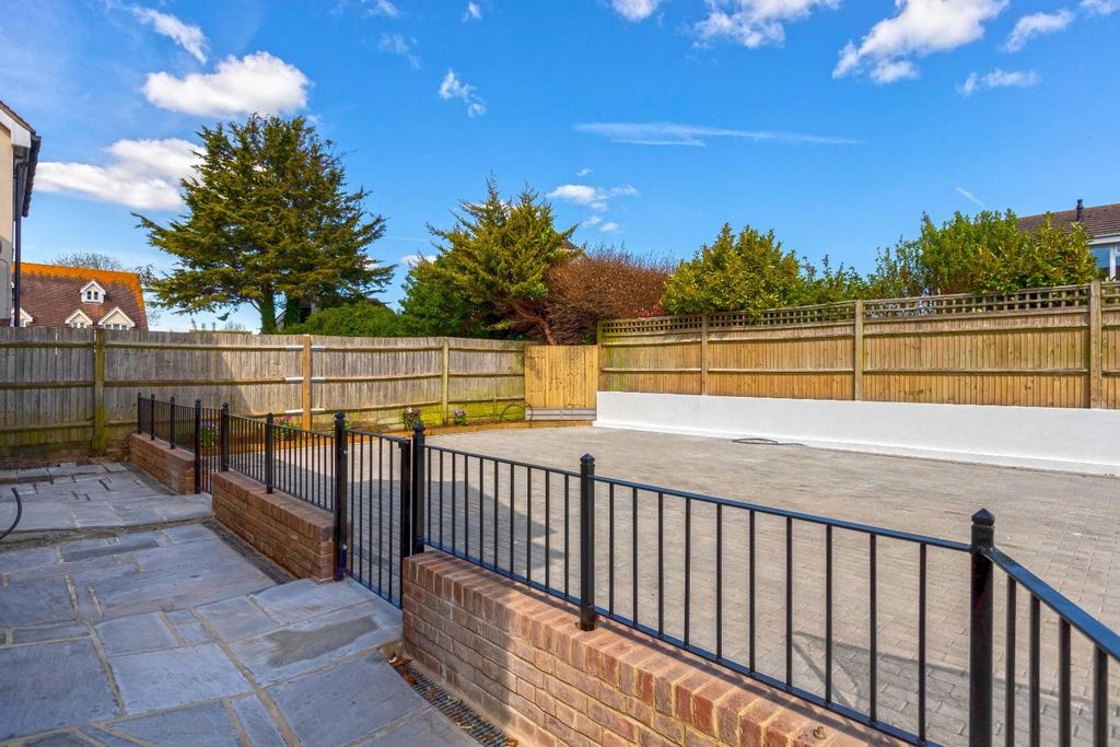 Property photo 3 of 14 Upper Shoreham Rd_3.Jpg