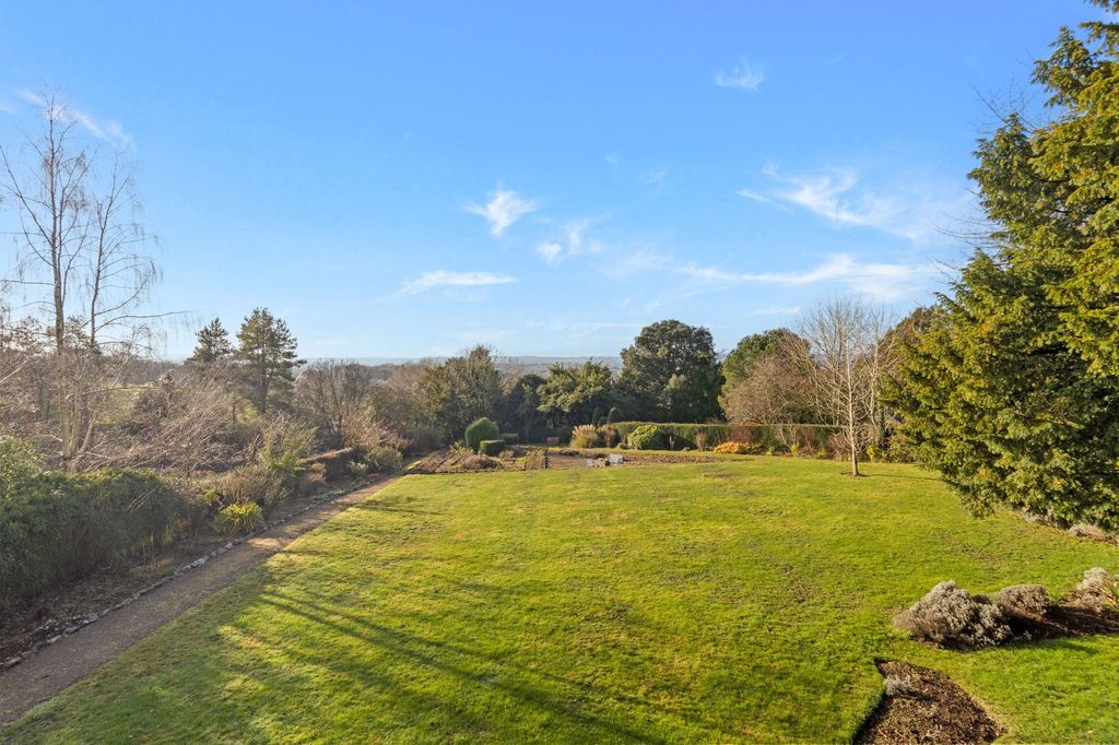 Property photo 3 of 21