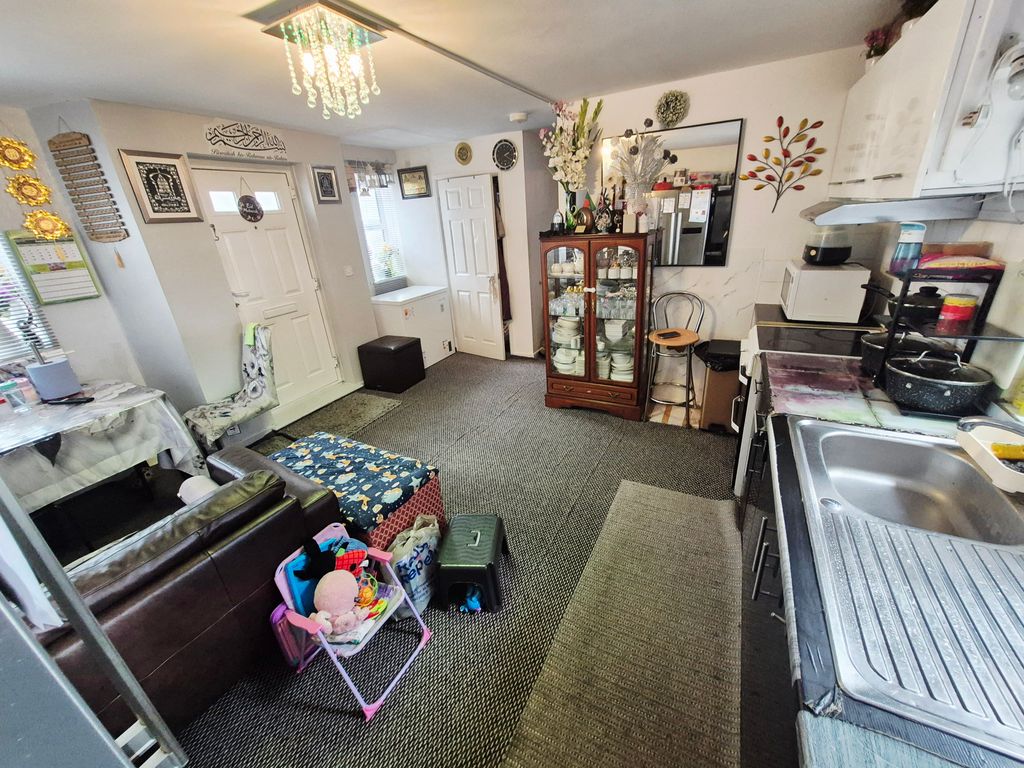 Property photo 3 of 11 Open Plan Living Area