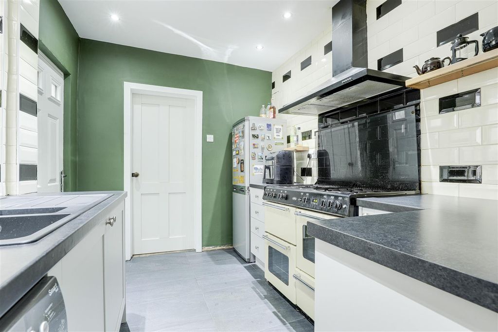 Property photo 3 of 14 02.Jpg