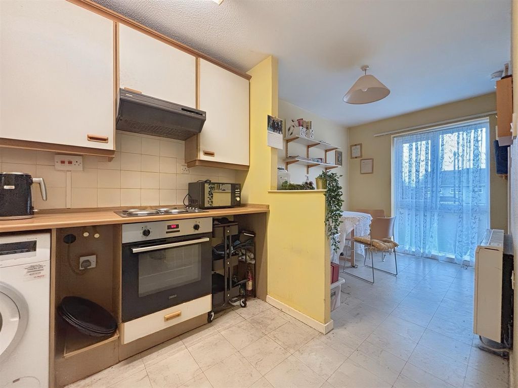 Property photo 3 of 16 Img_4674.Jpeg