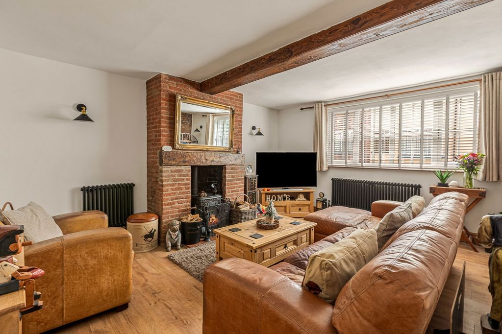 Property photo 3 of 13