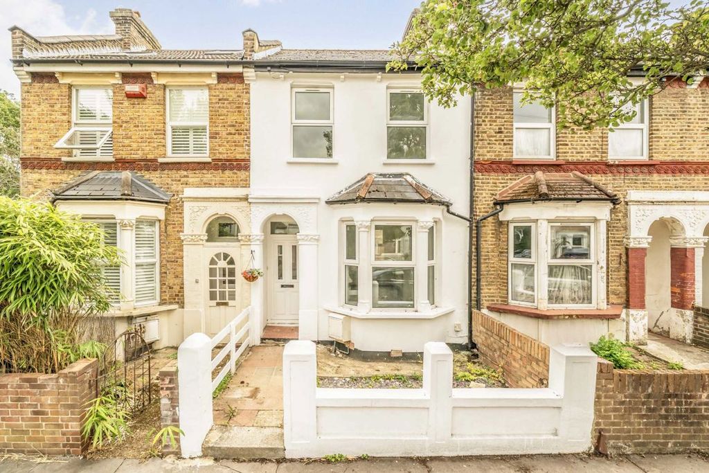 Property photo 1 of 6