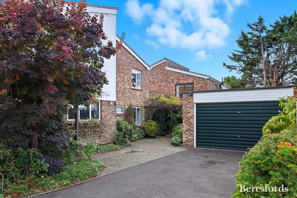 Property photo 1 of 34 Front