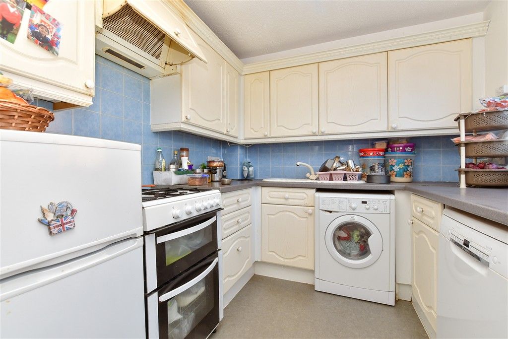 Property photo 2 of 16 Kitchen