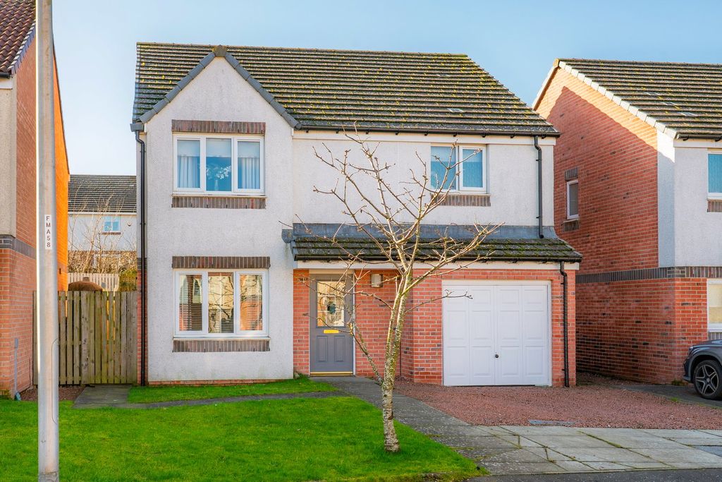 Property photo 1 of 31