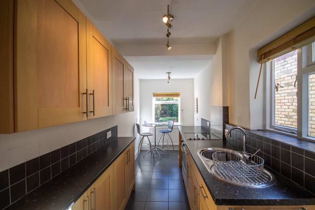 Property photo 2 of 16 Img_9036.Jpg