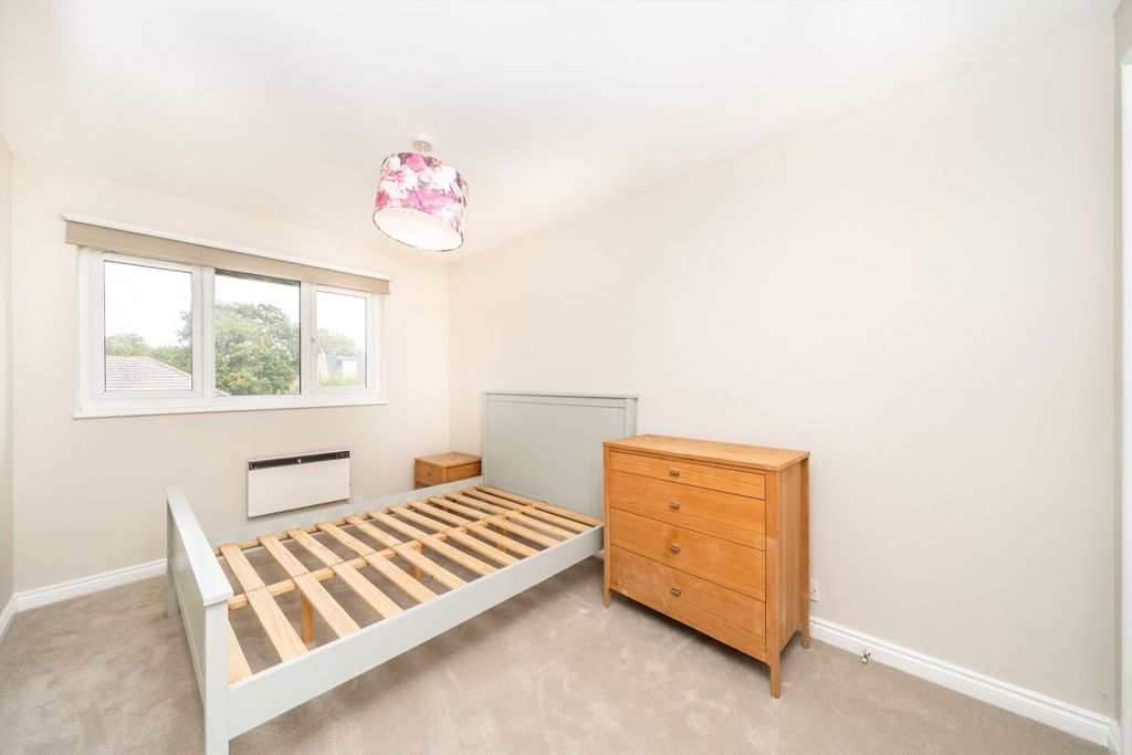 Property photo 3 of 6