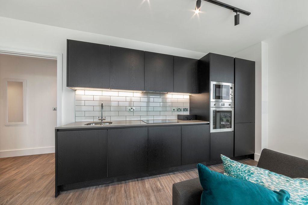 Property photo 2 of 22