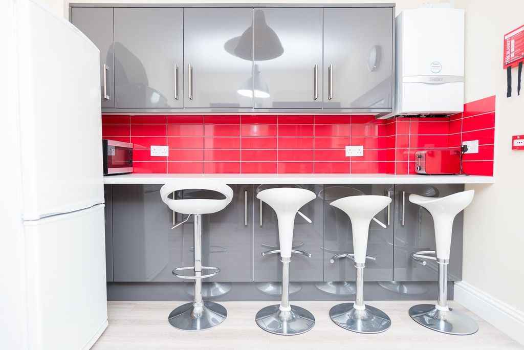 Property photo 2 of 14 Bright Modern Kitchen With Glossy Grey Cabinets, A...