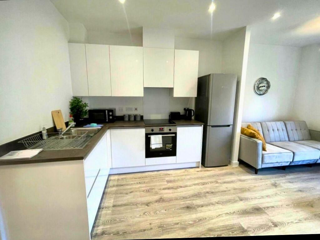 Property photo 3 of 9 Kitchen