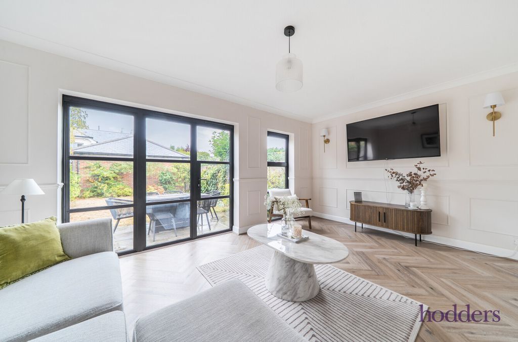 Property photo 3 of 24 3Ccfa945-80F2-480...