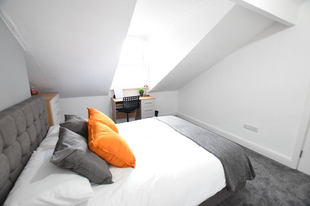 Property photo 2 of 10 Bedroom 