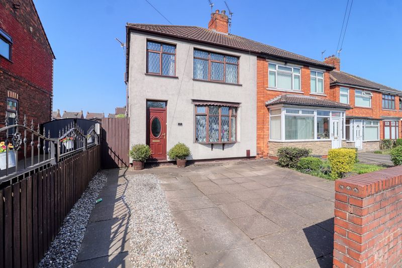 Property photo 1 of 13 Frontal