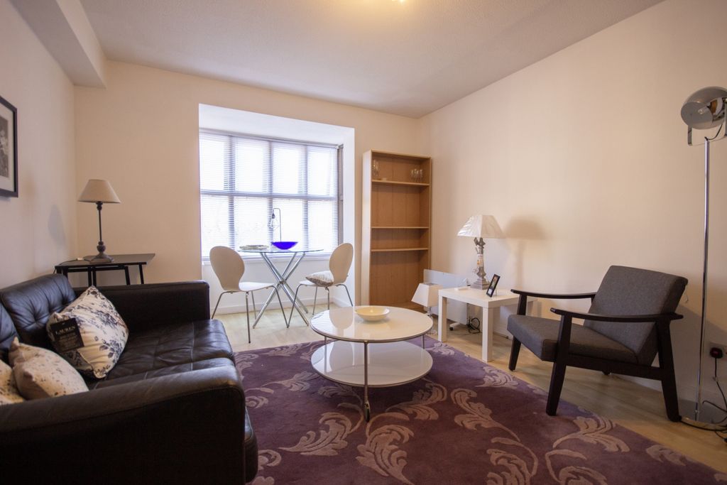 Property photo 2 of 8 2-2