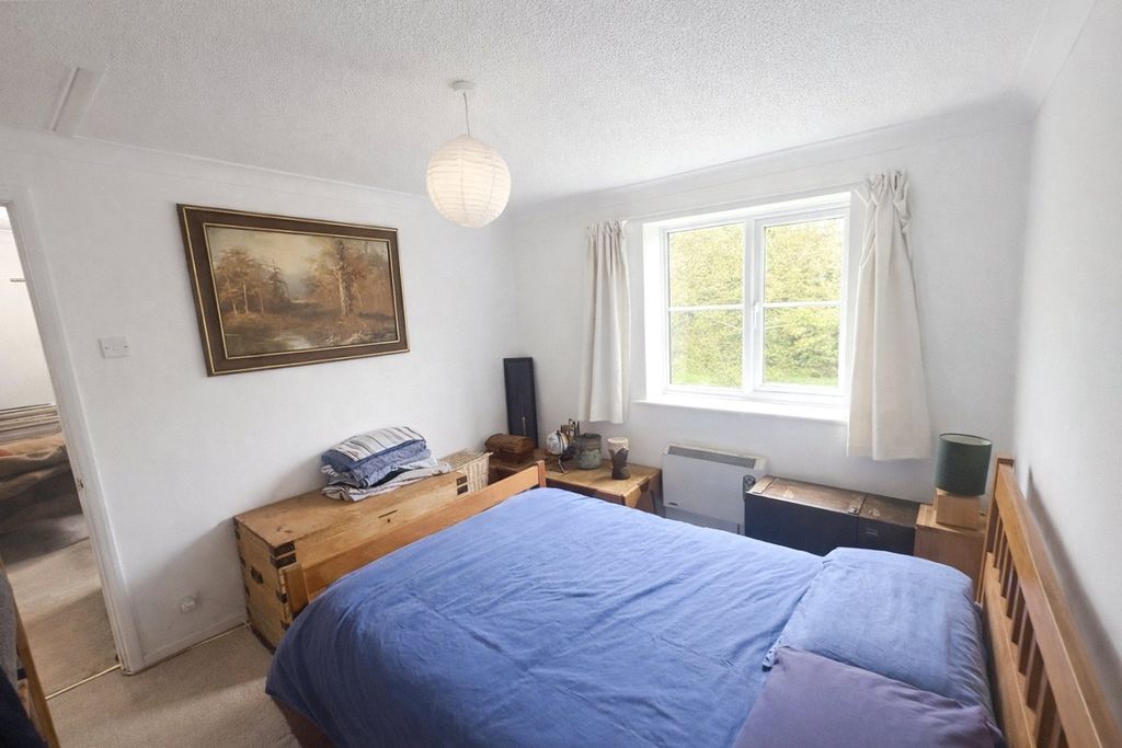 Property photo 3 of 6 Picture No. 11