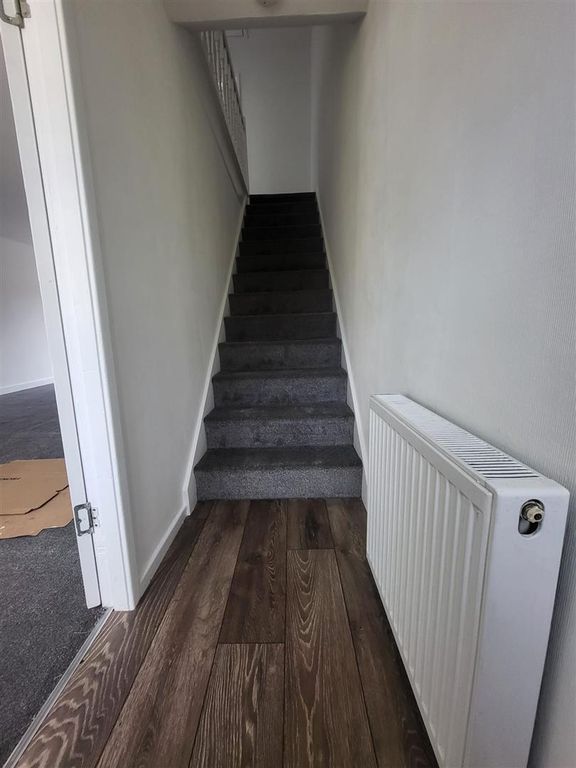 Property photo 2 of 12 Hallway