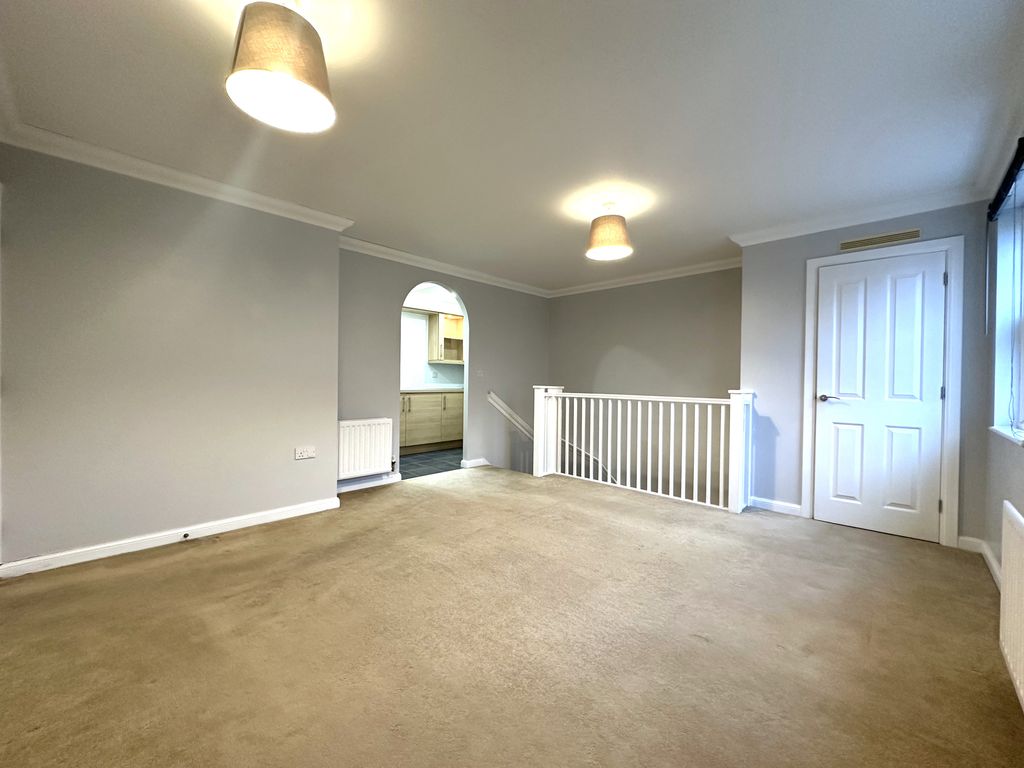 Property photo 3 of 12 Img_6890