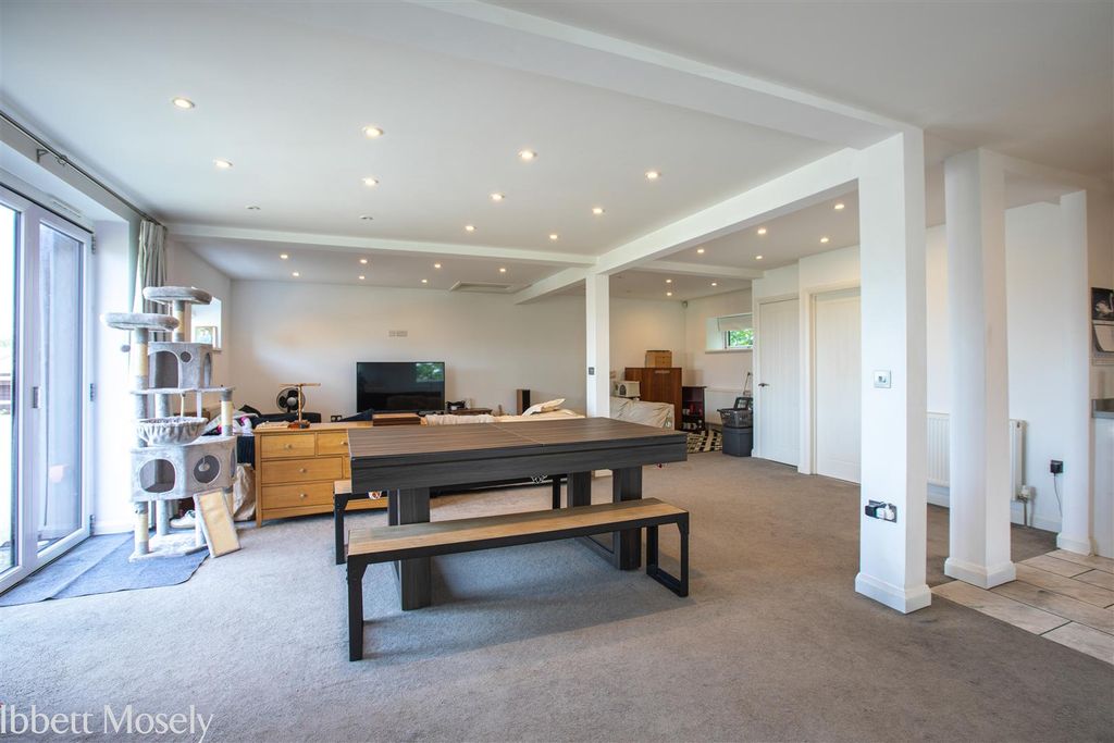 Property photo 2 of 25 20260710-Meadow View, Hatham Green Lane-24.Jpg