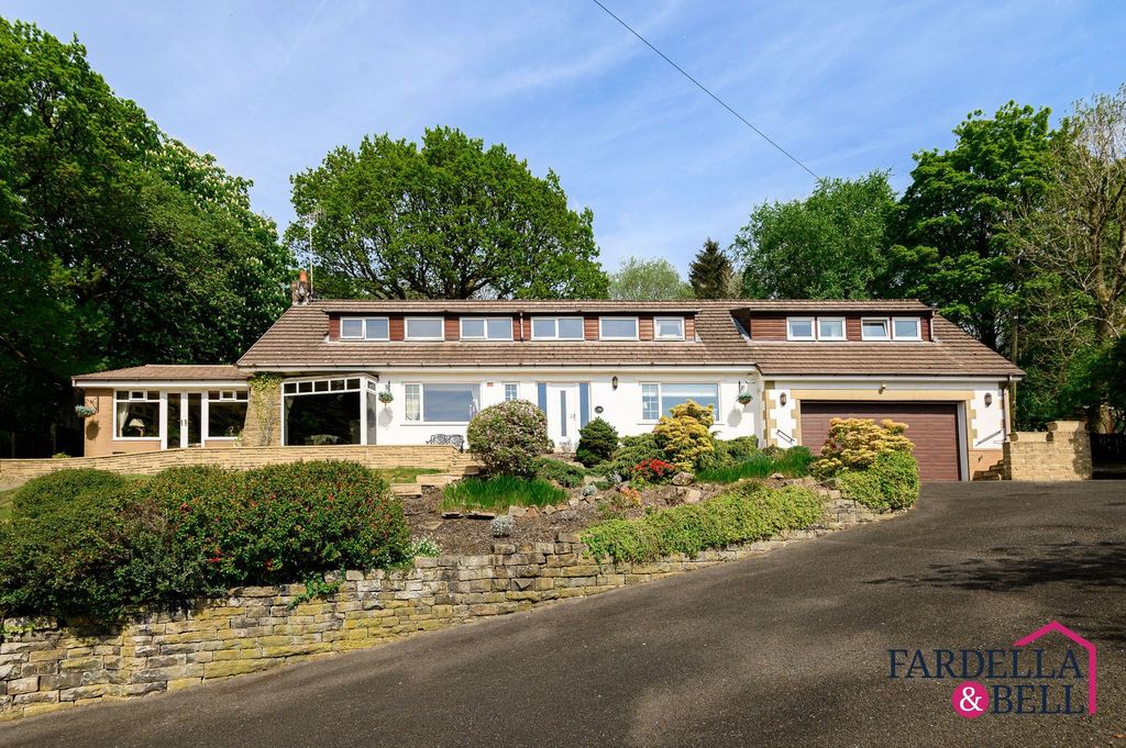 Property photo 1 of 41