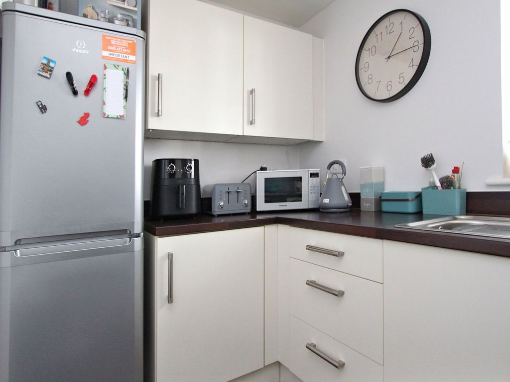 Additional image 6 of 2 bed flat for saleLeaze Close, Thornbury BS35