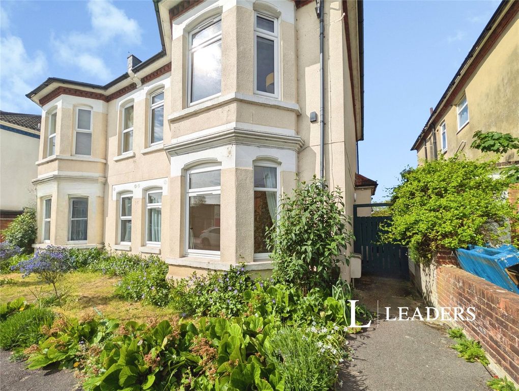 Property photo 1 of 13 Picture No. 11