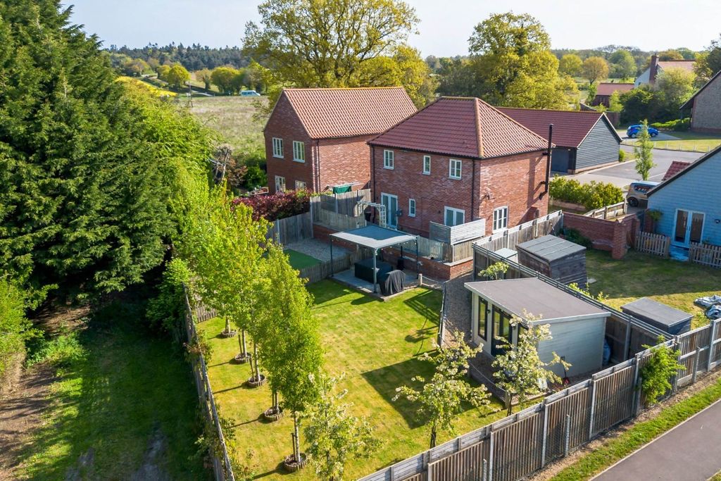 Property photo 1 of 39