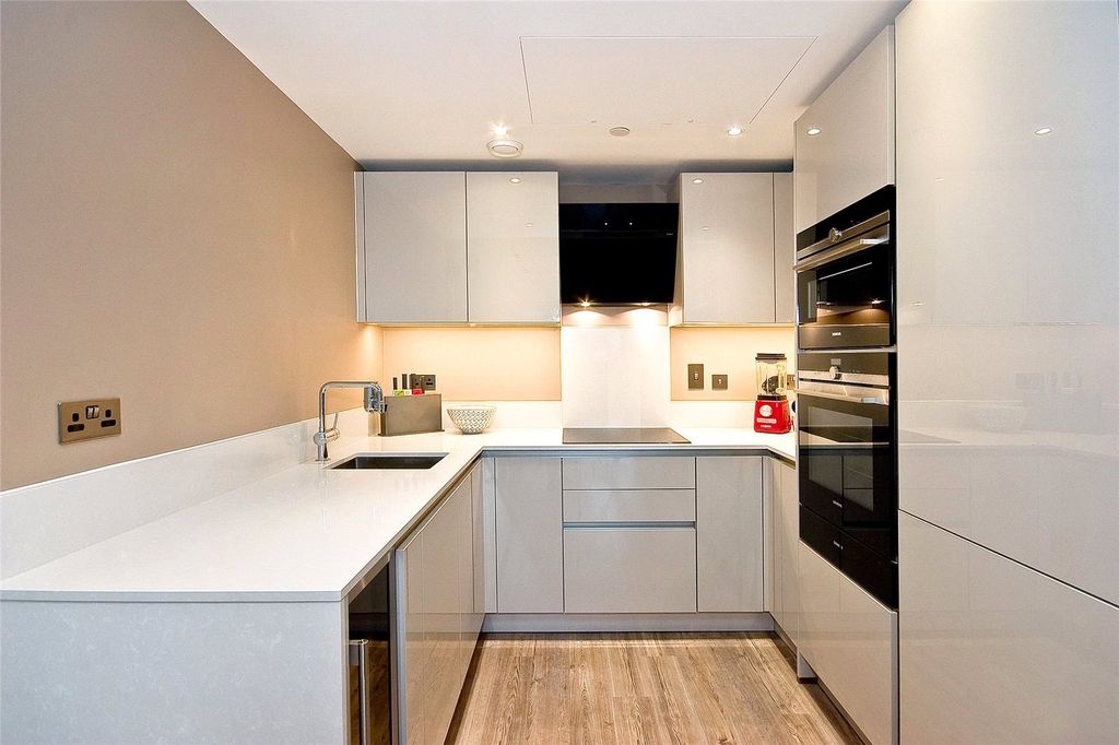 Property photo 2 of 12 Picture No. 04