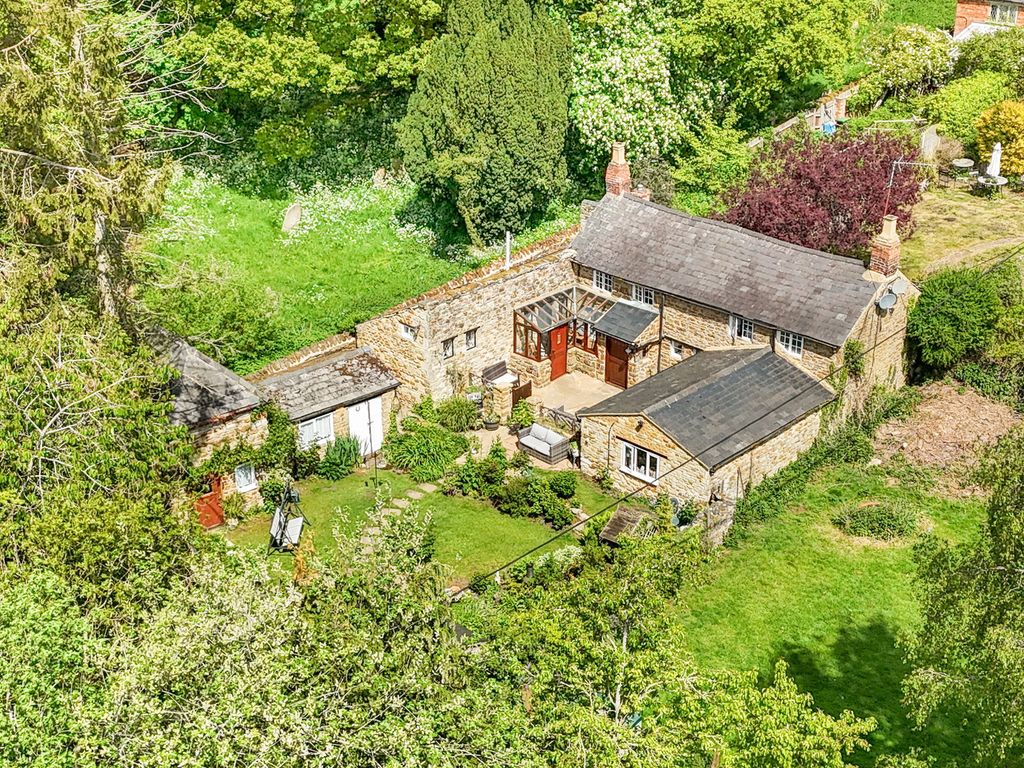 Property photo 1 of 44