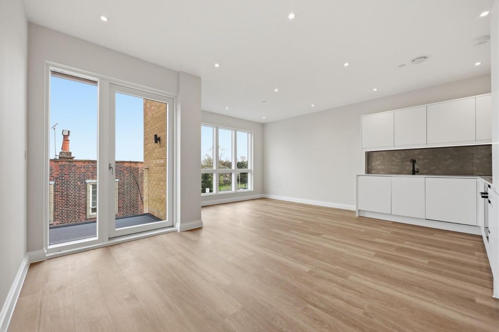 Property photo 2 of 10 Img_1369.Jpg