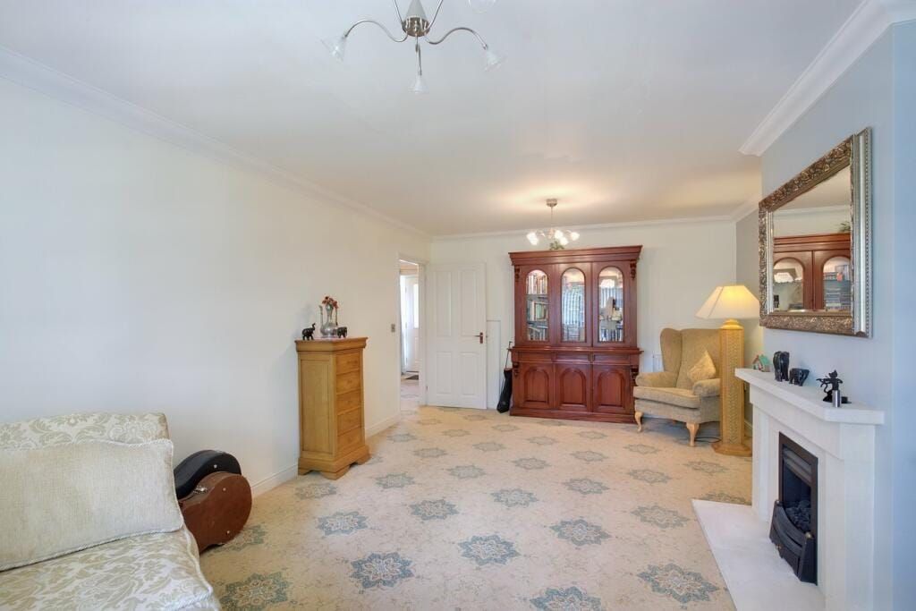 Property photo 3 of 22
