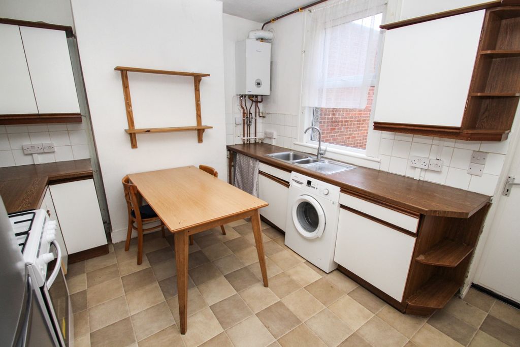 Property photo 3 of 11 1265553