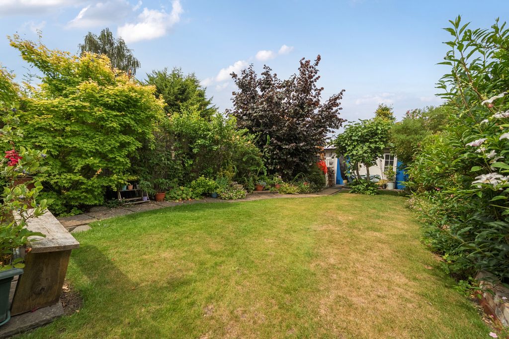 Property photo 2 of 12